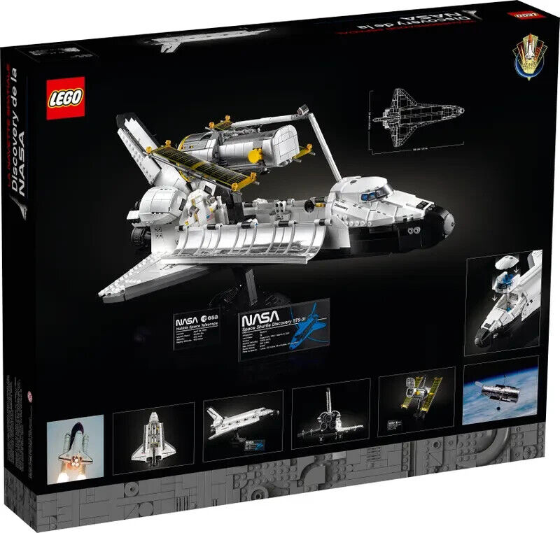 LEGO 10283 Space Shuttle Discovery Gallery Image 1