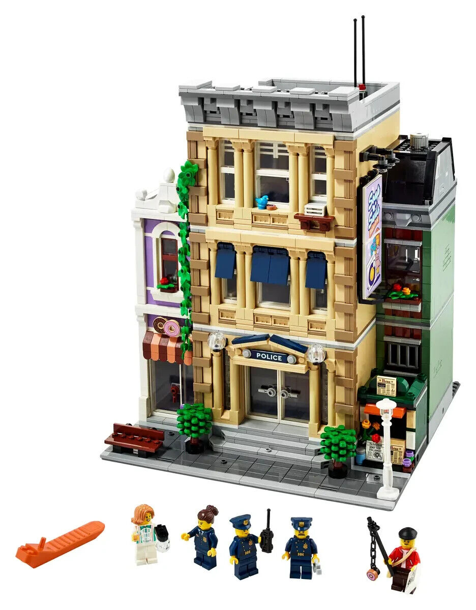 LEGO Police Station 10278 Stazione di polizia Gallery Image 1
